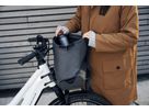 FRONTGEPÄCKTRÄGERTASCHE / schwarz