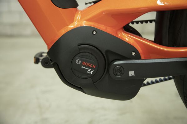 eMISSION  NEO+ Riemen E-City- und Alltagsvelo / sunset orange / 46 CM