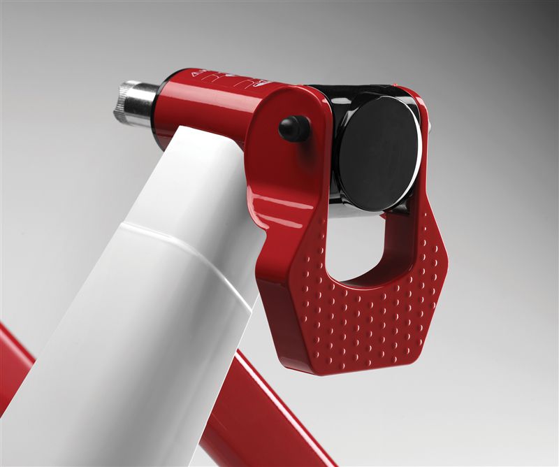 NOVO FORCE Hometrainer, feste Rolle mit Magnetbremse / weiss-rot