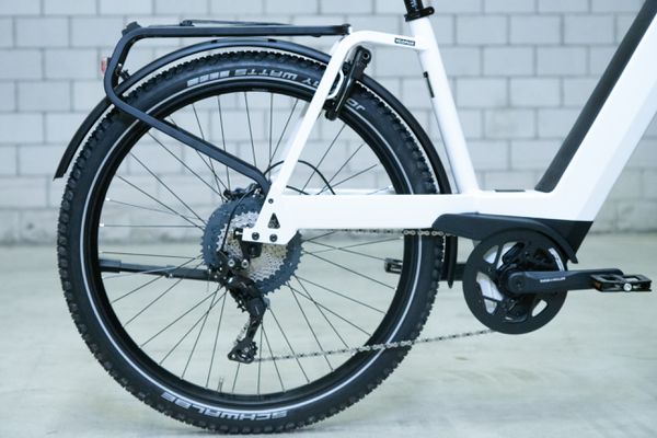 NEVO4 GT TOURING E-City- und Alltagsvelo / pure white / 56 CM