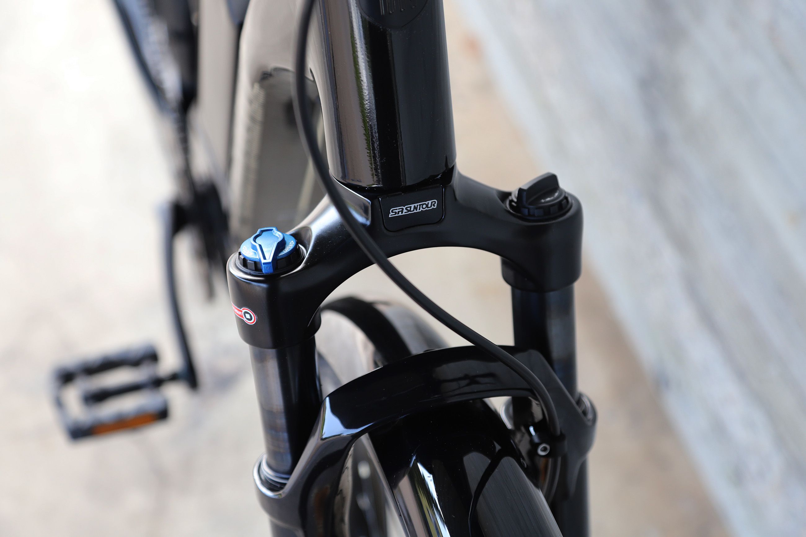ZING GEN 2 hoch E-City- und Alltagsvelo / tiefschwarz / M