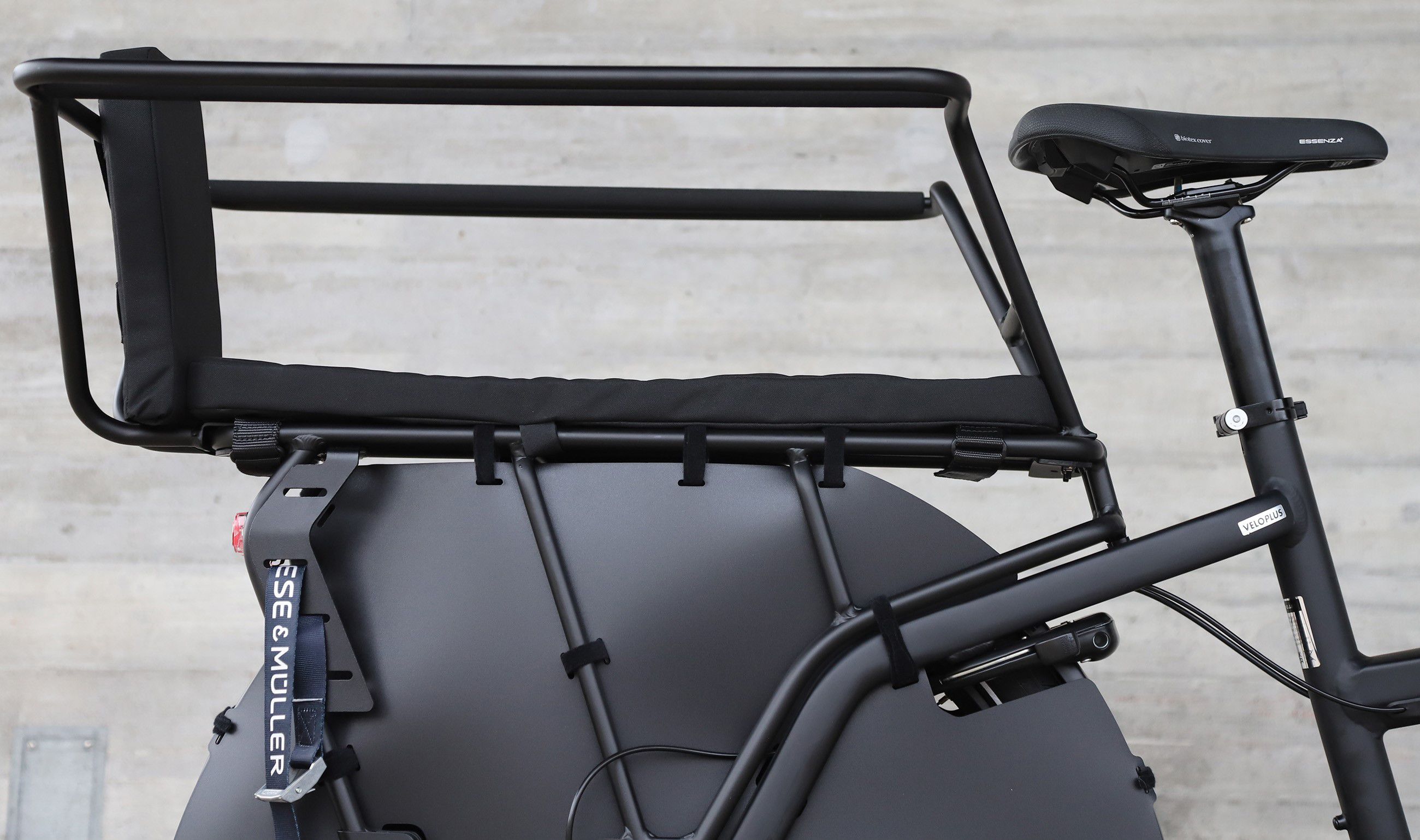 MULTICHARGER2 MIXTE GT FAMILY E-Cargobike / utility grey black matt / 47 CM