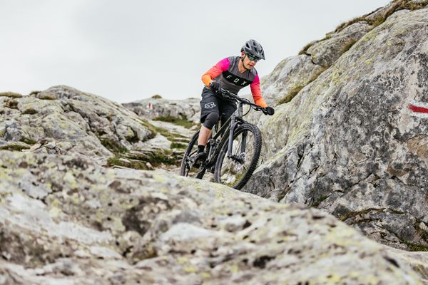 SPEEDFRAME PRO MIPS Trail-/Endurohelm / blocked black / L 59-63CM