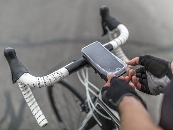 QUAD LOCK Poncho iPhone 12 Pro Max