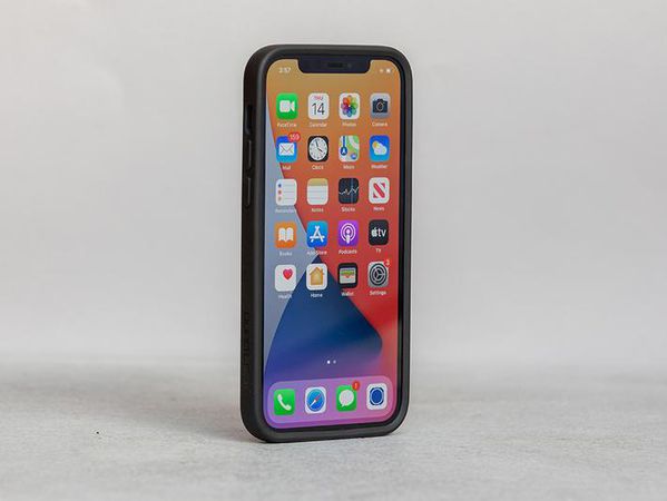 QUAD LOCK CASE Apple Hülle / Black /Iphone 13