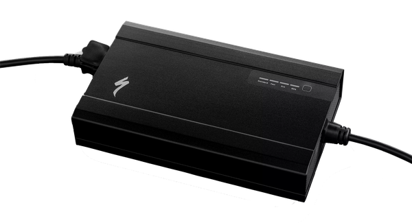 3.1 SMART CHARGER SCHNELLLADEGERÄT LEVO 4 / schwarz