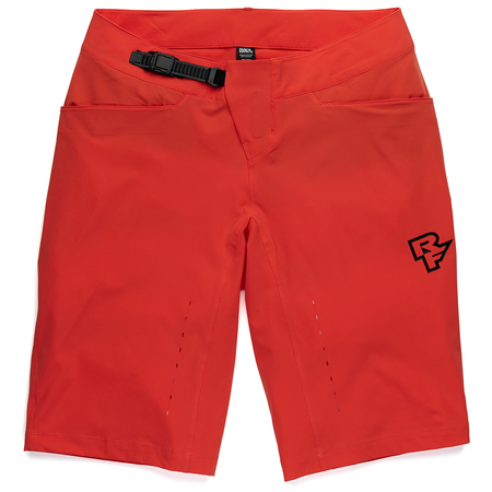 Traverse Shorts / coral / S