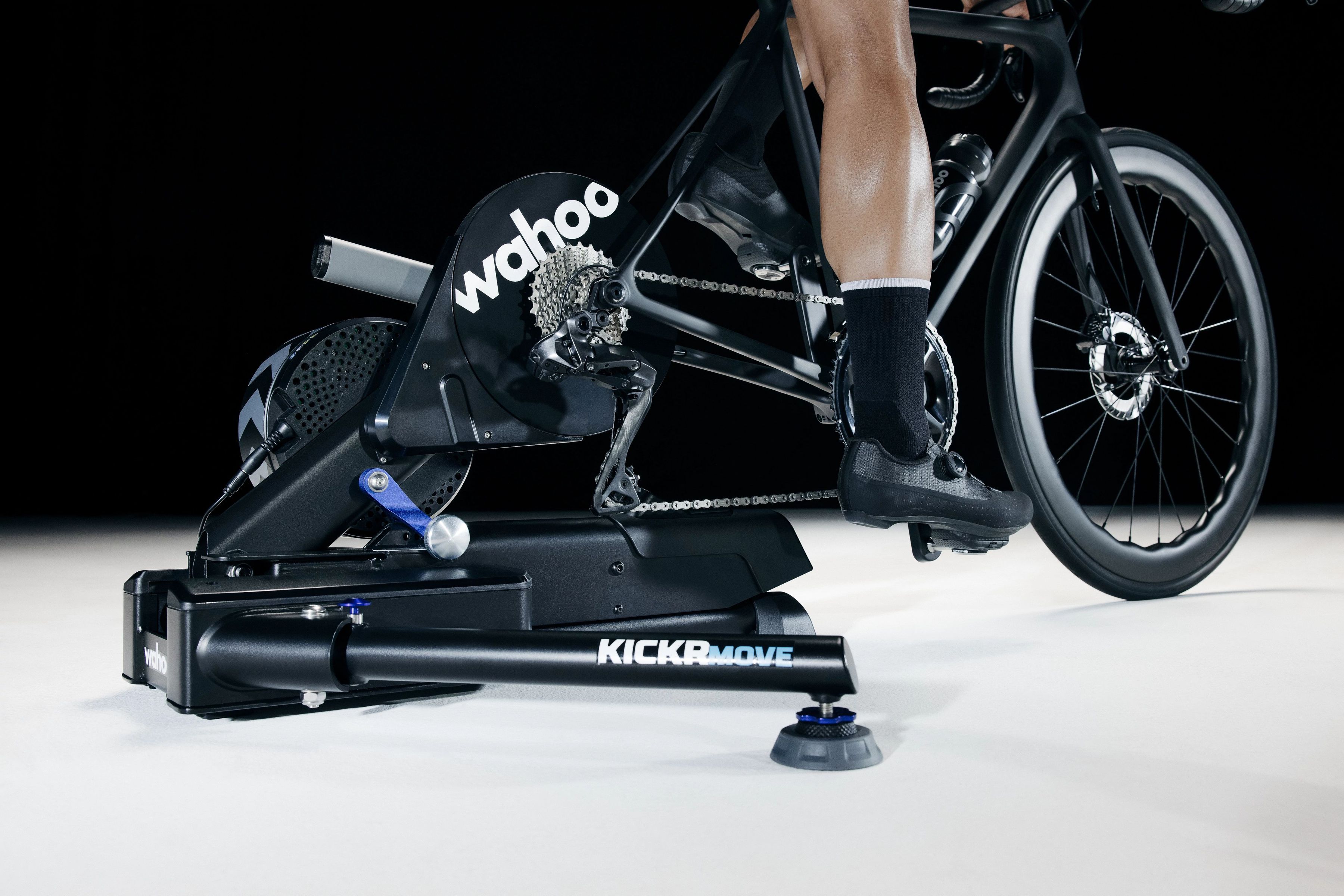 KICKR MOVE WiFi Hometrainer Direktantrieb / schwarz