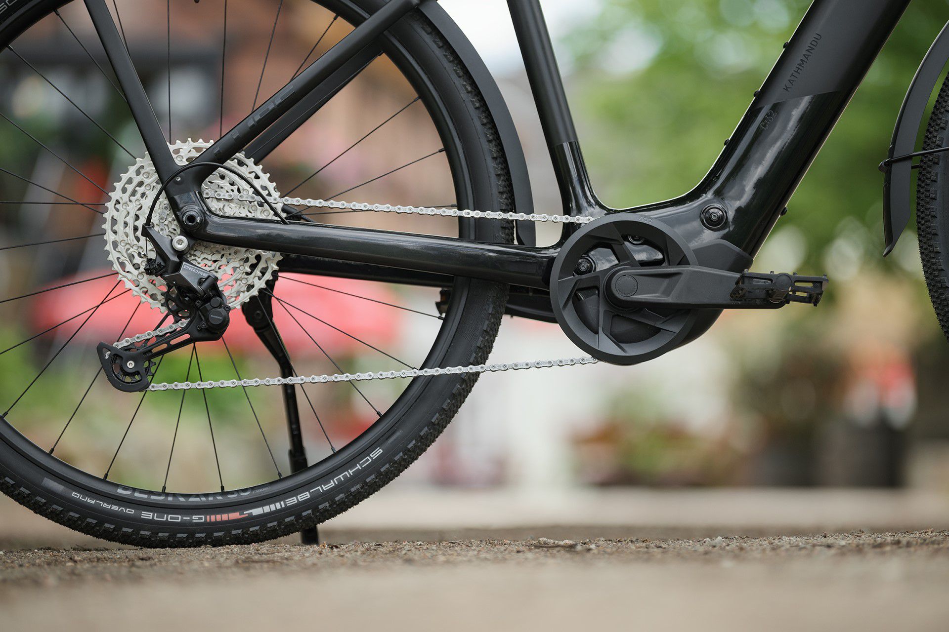KATHMANDU HYBRID C:62 E-City- und Alltagsvelo / carbon black / 58 CM