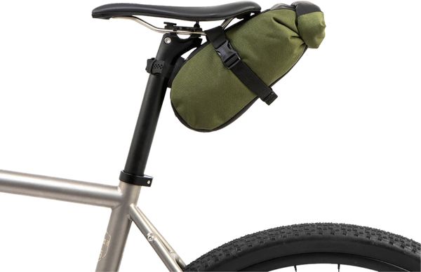 Saddle Pack - 2.5L Olive / schwarz-grün / 26 x 12 x 12 cm, 2.5 l