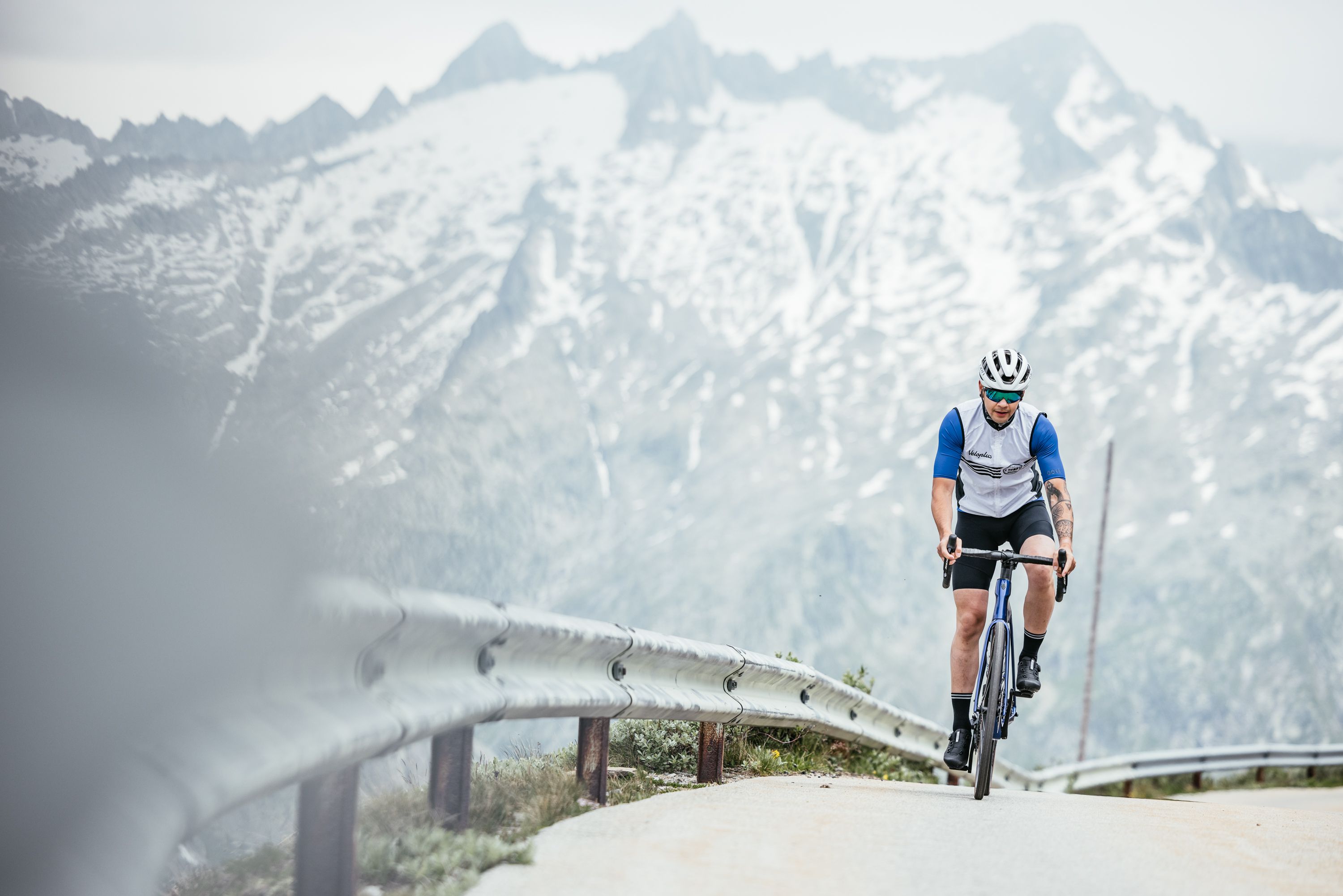 ARIES SPHERICAL MIPS Velohelm / matte white / L 59-63