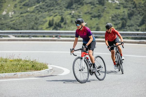 THE PROVIDENCE Damen-Kurzarmtrikot / ultra / XL