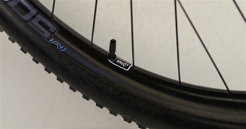 VALVE PACK MILKIT Tubeless Ventile / Schwarz / Ventil Set 75mm