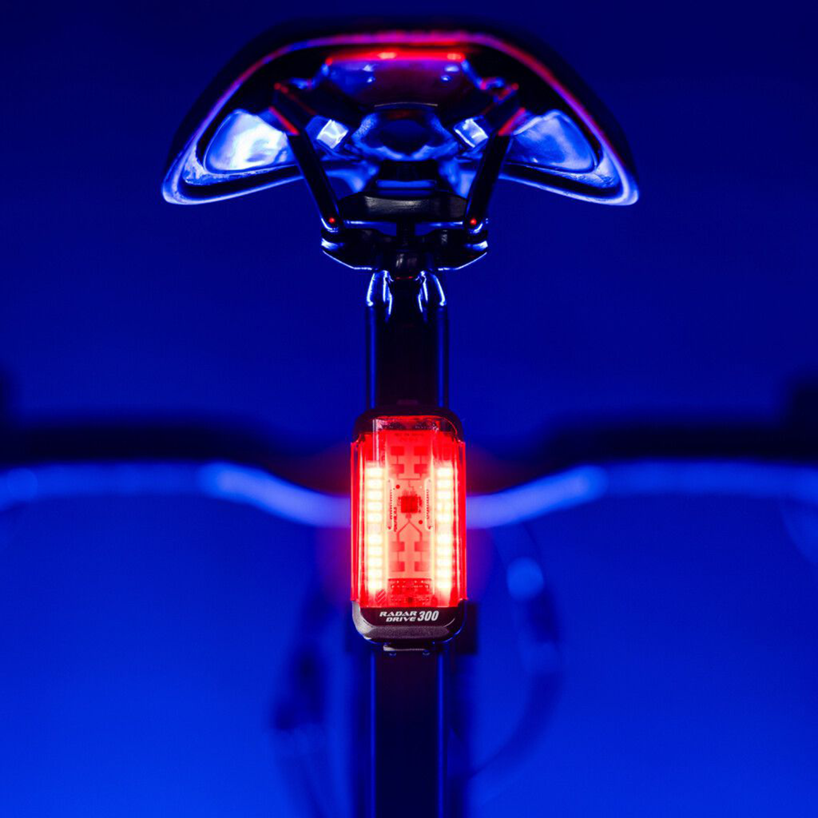 Radar Drive Rear Rücklicht von LEZYNE / 300 Lumen