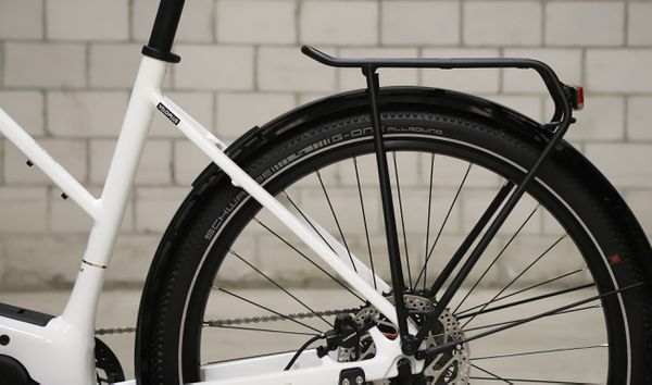 ZING GEN 2 mittel E-City- und Alltagvelo / weiss / L