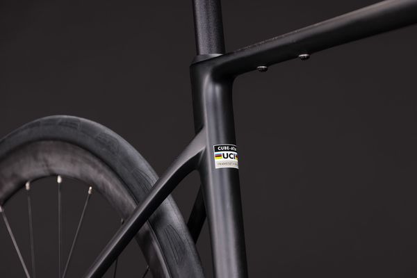 ATTAIN C:62 RACE Rennvelo / carbon/coalchrome / 53 CM