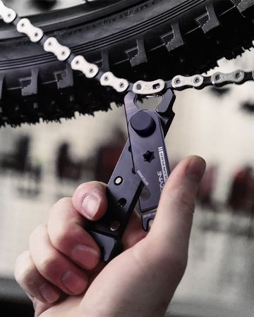 MULTI CHAIN PLIERS Kettennieter und Kettengliedzange, 6 Funktionen / black