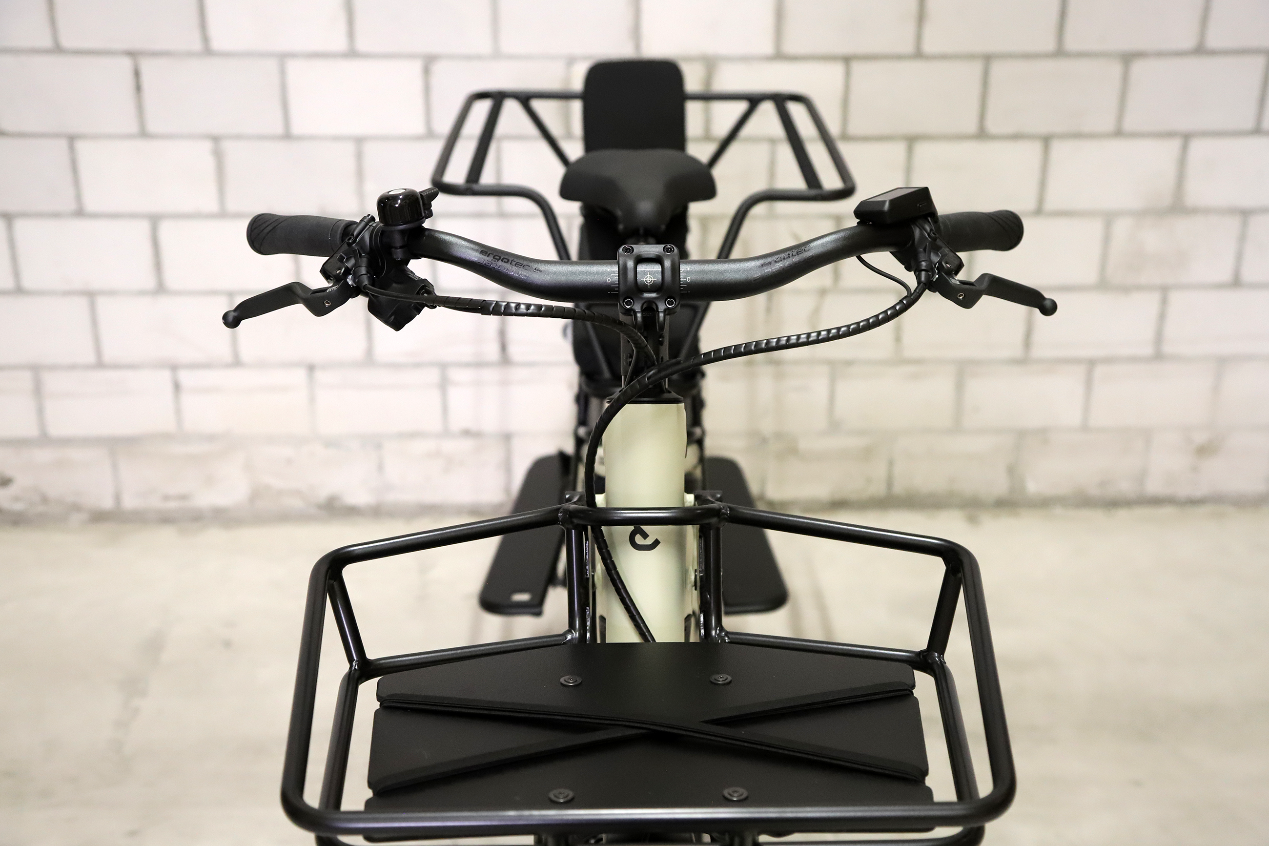 MULTICHARGER3 MIXTE FAMILY E-Cargo Bike / Desert / 47 CM