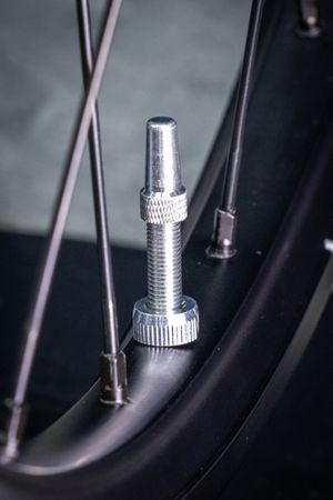 V2 Tubeless Ventil Kit / Silver / 44 mm