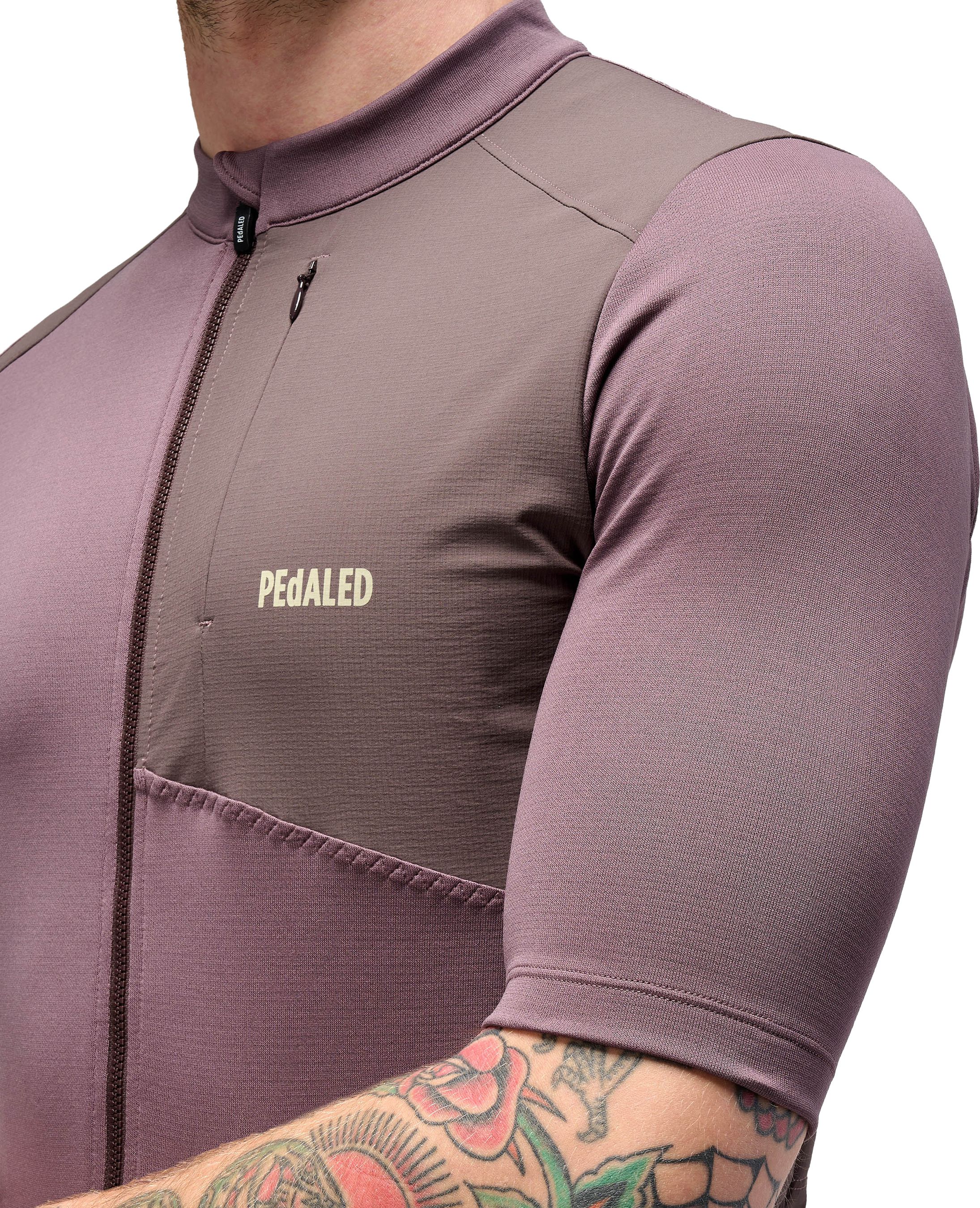 ODYSSEY MERINO Herren-Gravel-Kurzarmtrikot / raisin purple / XL