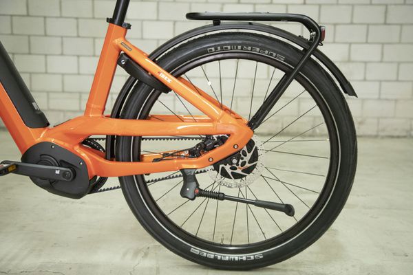 eMISSION  NEO+ Riemen E-City- und Alltagsvelo / sunset orange / 46 CM