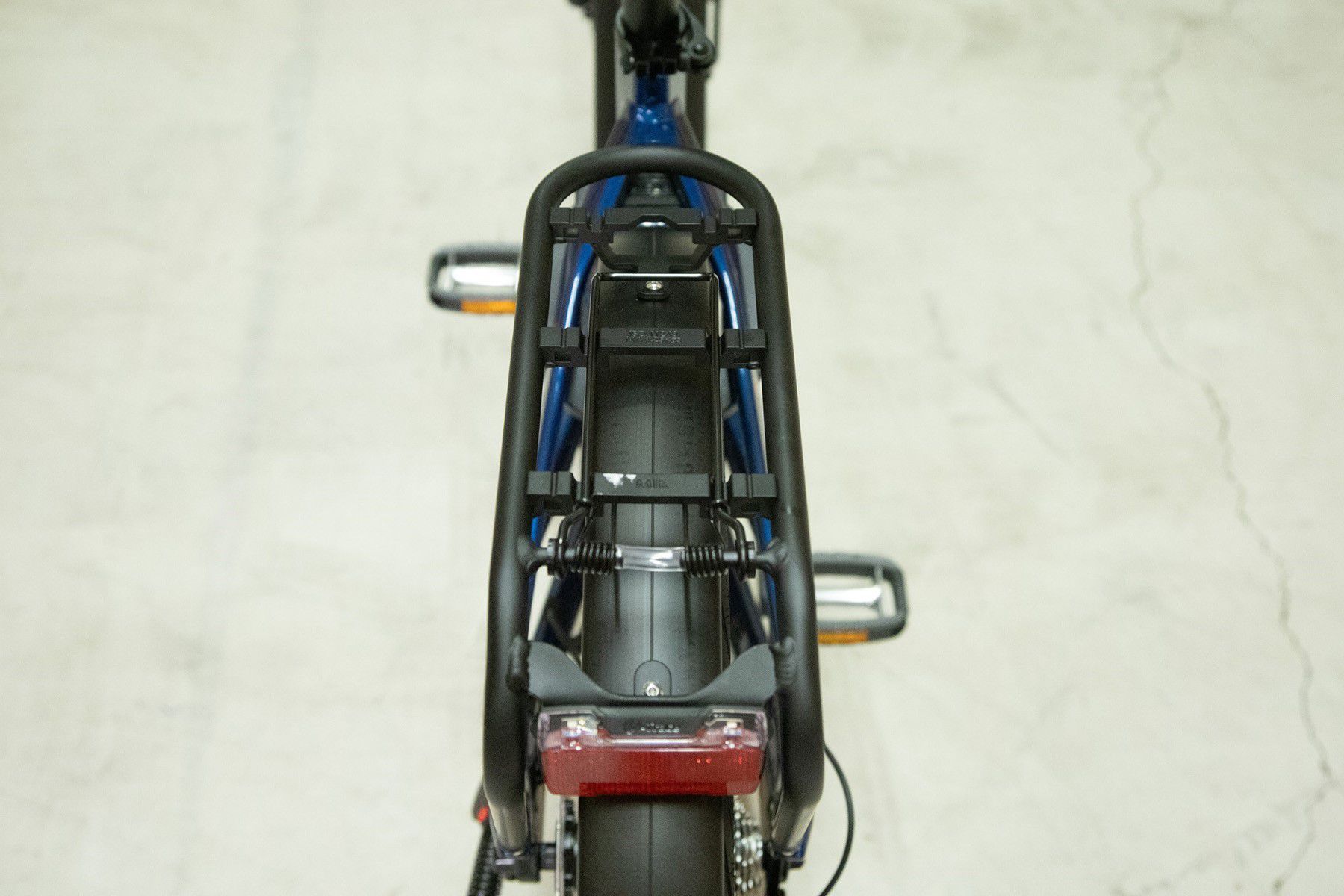 eMISSION NEO+ E-City- und Alltagsvelo / saphir blue gloss / 50 CM