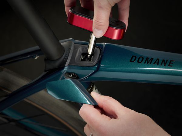 DOMANE SL 5 GEN 4 Rennvelo / dark aquatic / 54 CM