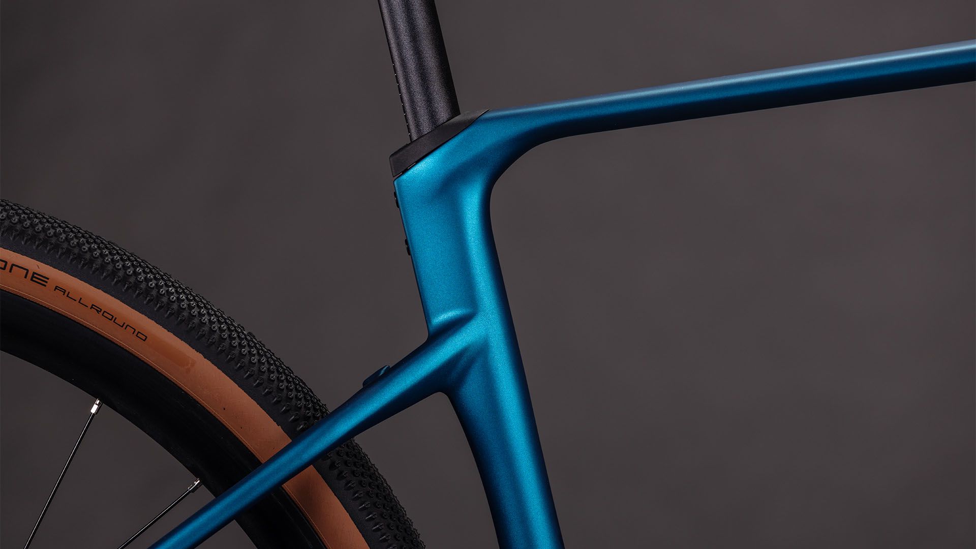 NULANE C:62 SLX City- und Alltagsvelo / electricblue / 56 CM