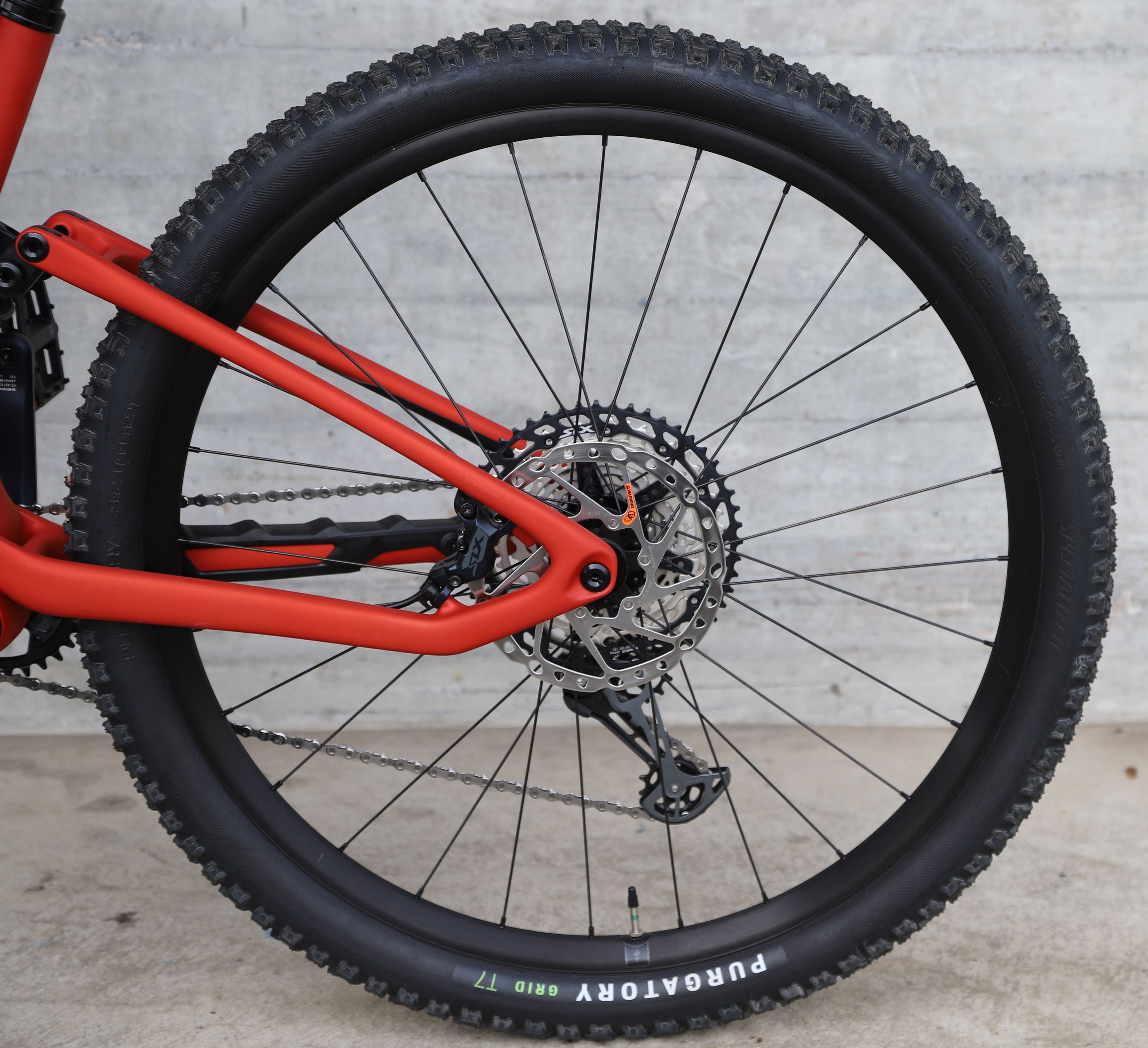 STUMPJUMPER COMP MTB Fully / satin redwood black / S2