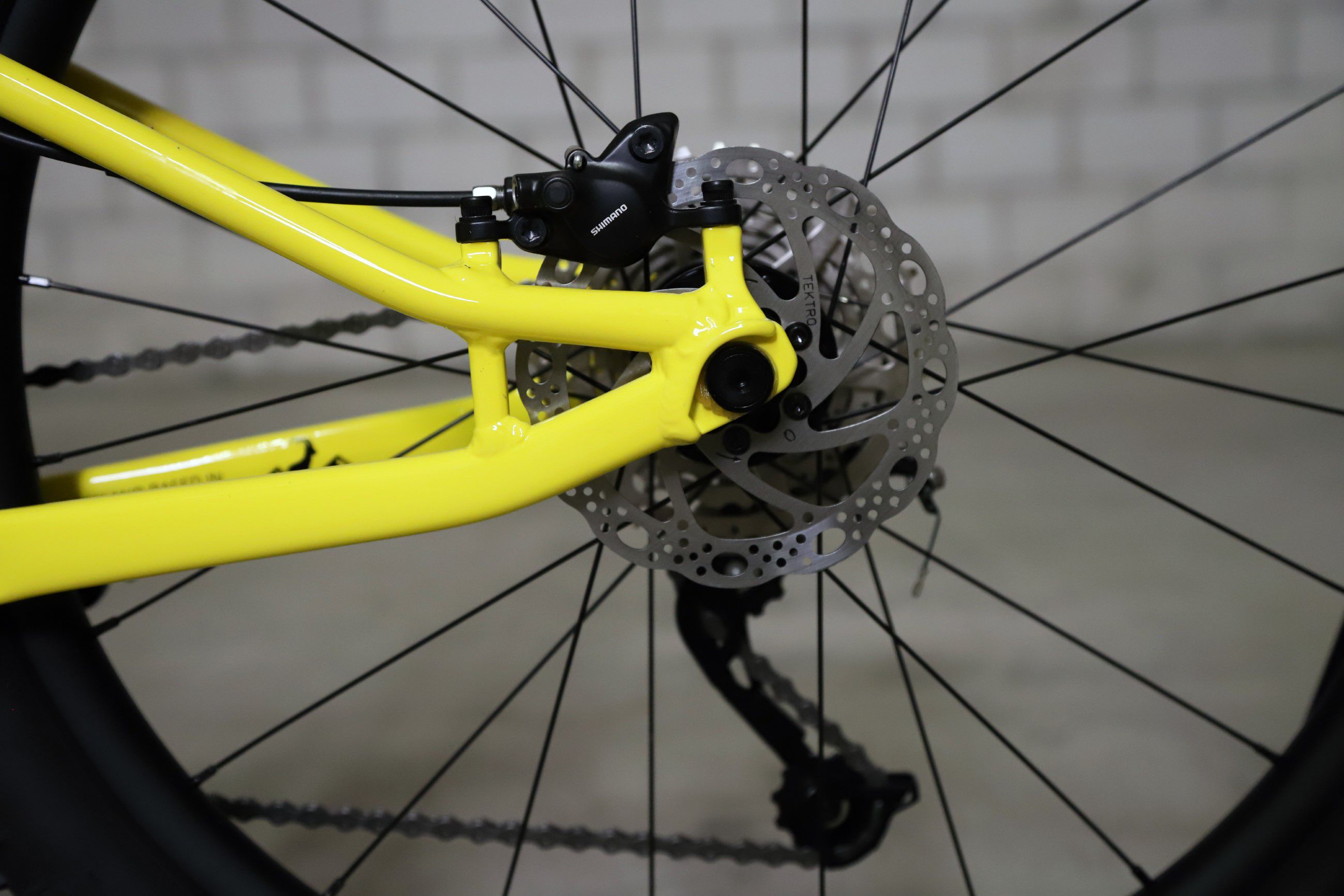 HILL BILL 24 MK2 Kinder- und Jugendvelo / yellow / 24 ZOLL