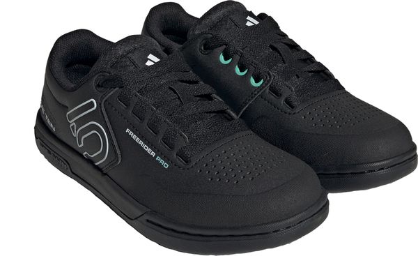 FREERIDER PRO W Flatpedalschuhe / CBLACK/CRYWHT / 36 2/3 (UK4)