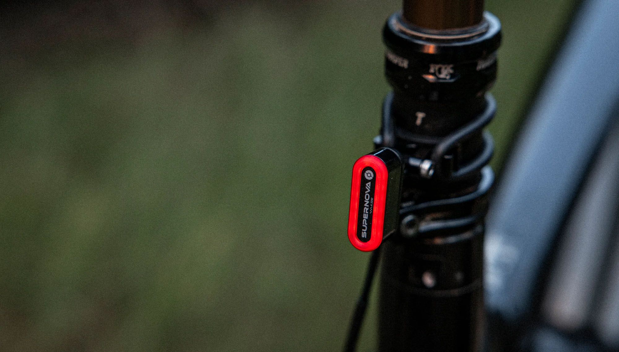 TL3 MINI Rücklicht für Nabendynamo / 6V, Sattelstütz-Befestigung