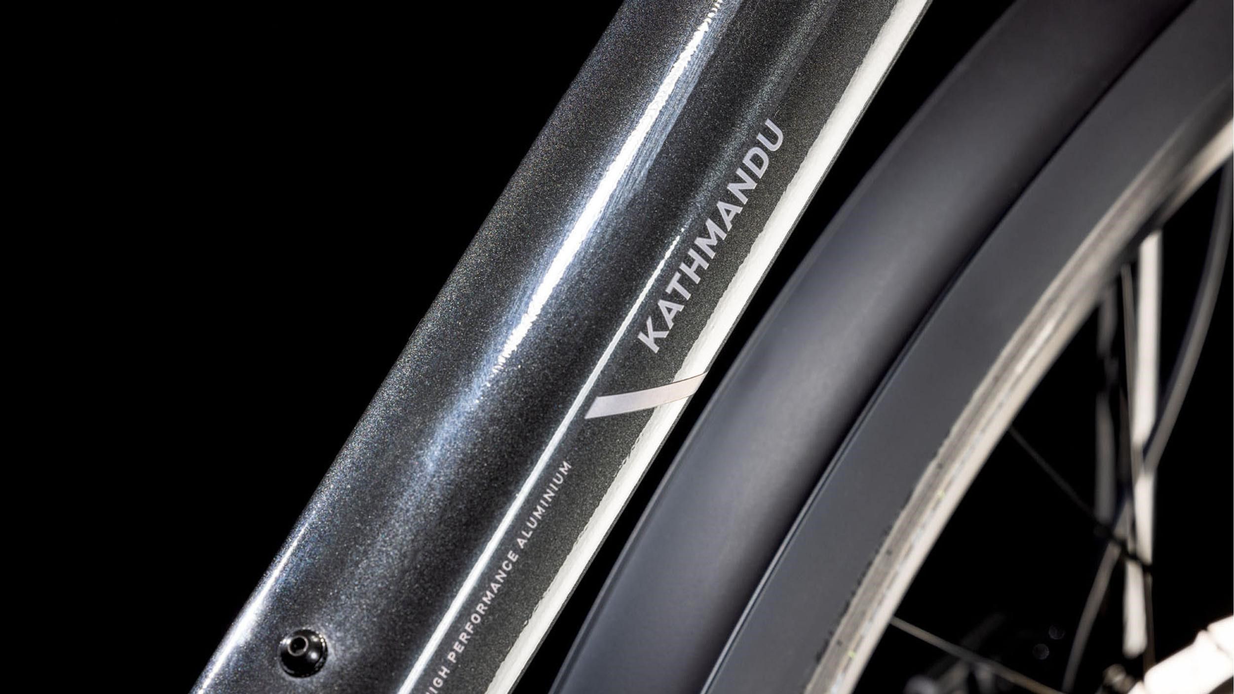 KATHMANDU PRO 2025 City- und Alltagsvelo / grey'n'lunar / 62 CM