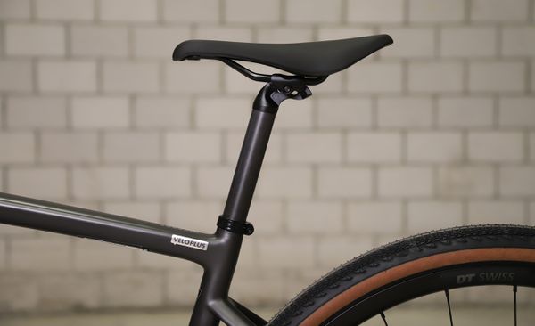 DIVERGE SPORT CARBON Gravelbike / satin carbon blue onyx / 58 CM