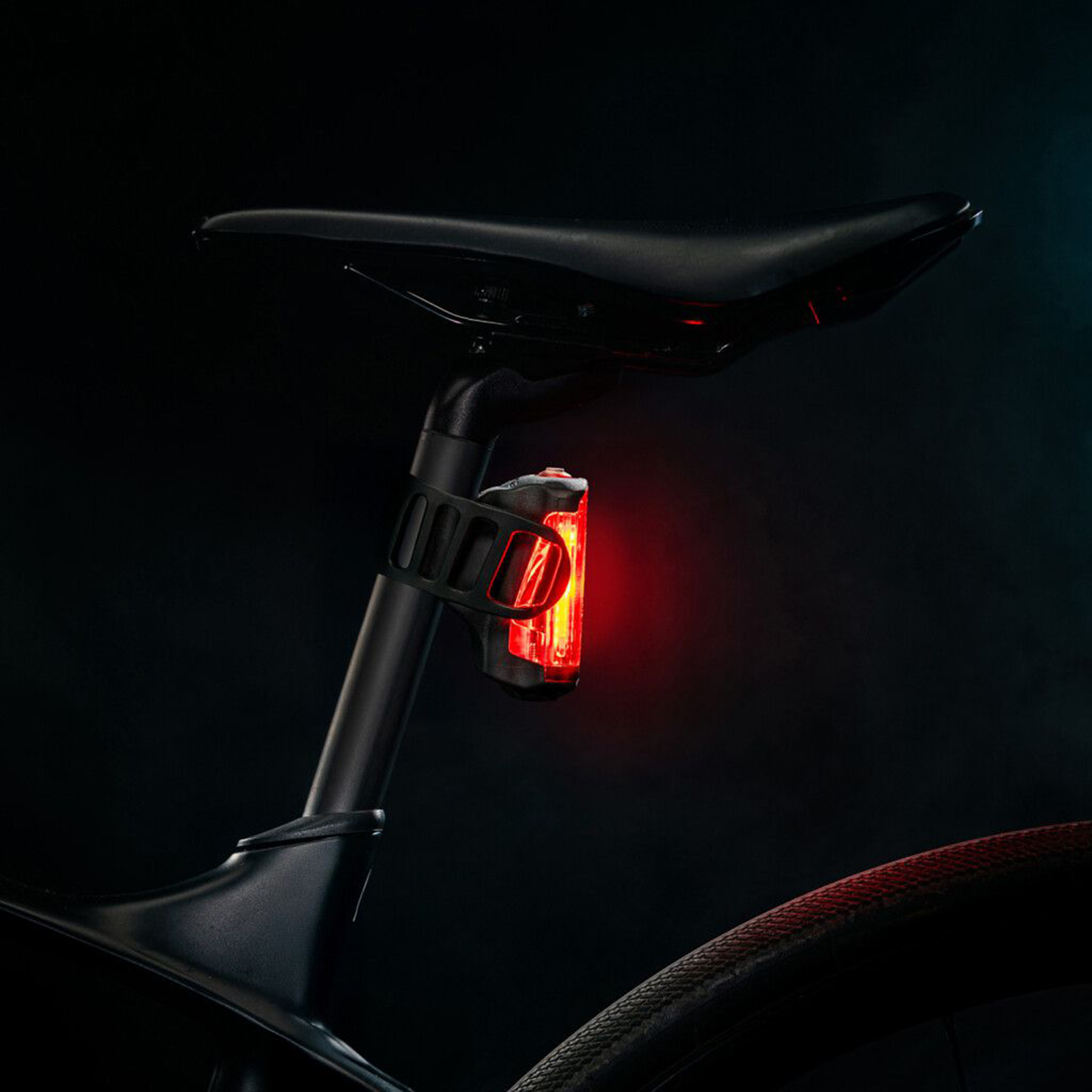 Radar Drive Rear Rücklicht von LEZYNE / 300 Lumen