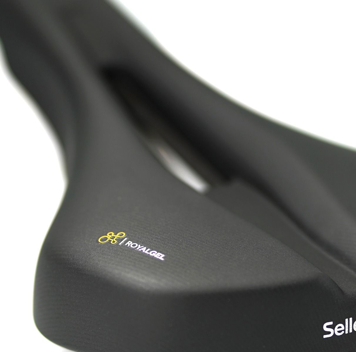 VAIA Sattel / schwarz / 151mm