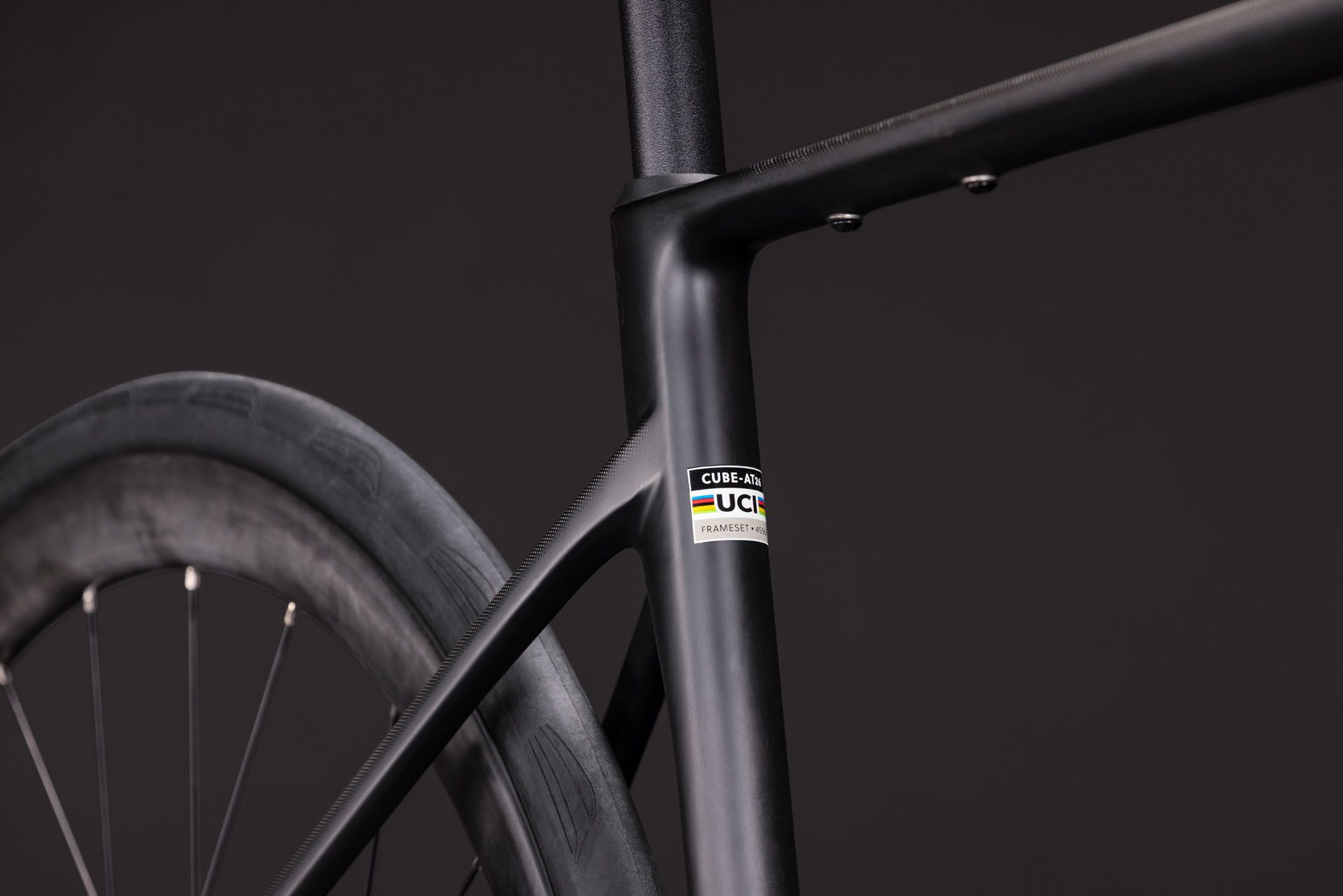 ATTAIN C:62 RACE Rennvelo / carbon/coalchrome / 53 CM
