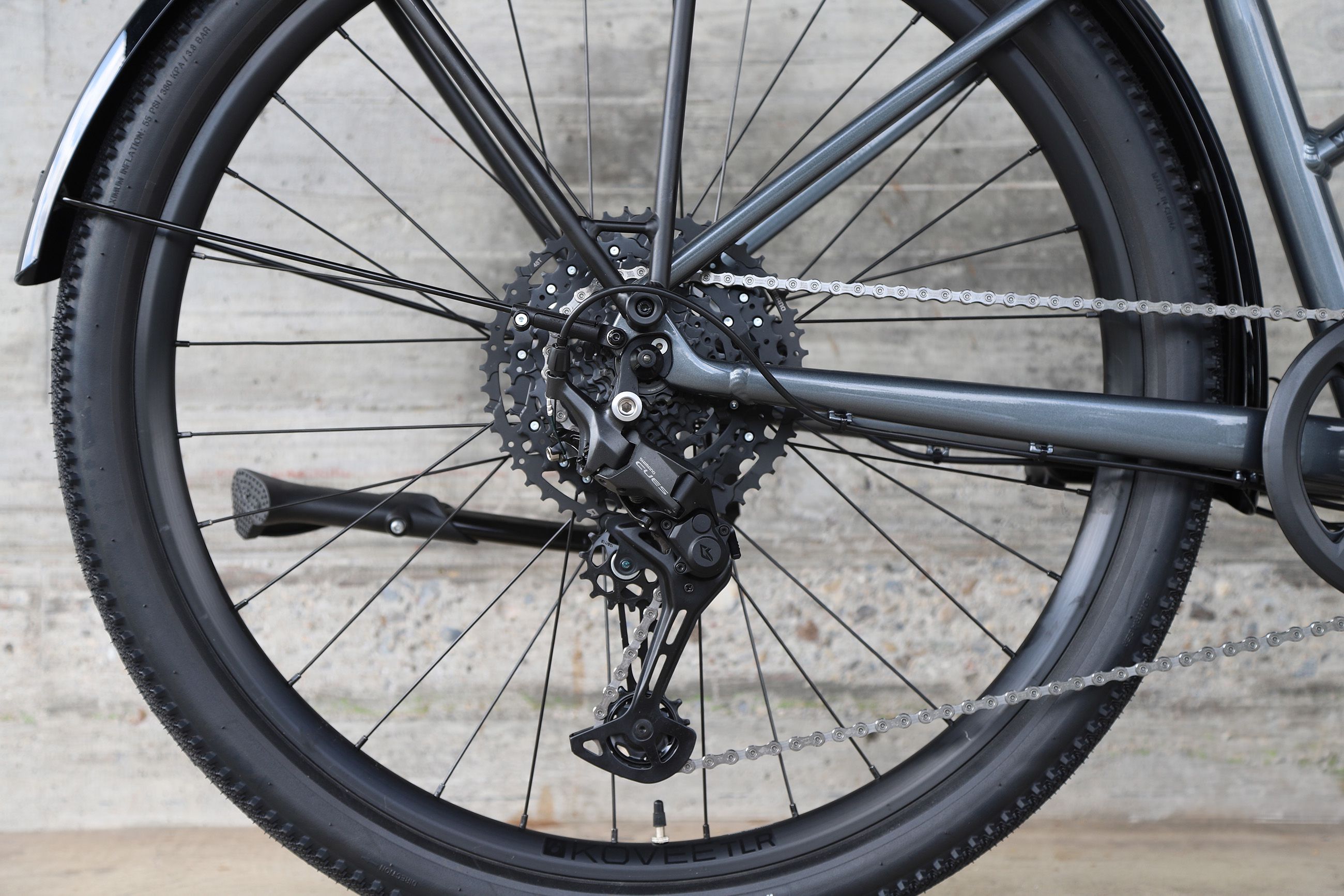 DUAL SPORT EQ Stagger Gen 5 City- und Alltagsvelo / galactic grey / S