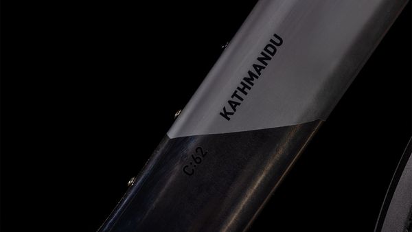KATHMANDU HYBRID C:62 E-City- und Alltagsvelo / carbon black / 58 CM