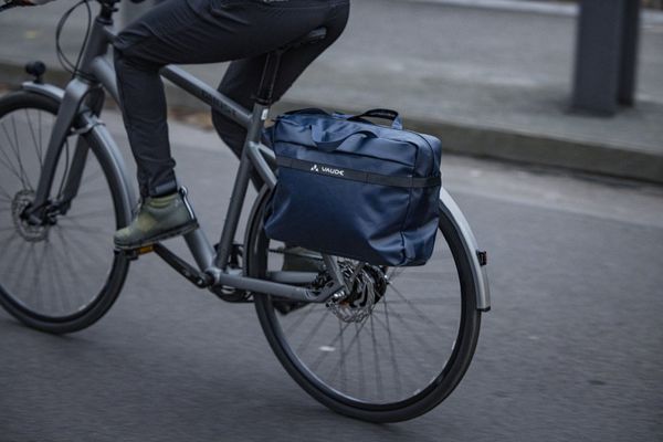 MINEO COMMUTER BRIEFCASE 17 Hinterrad-/Umhängetasche / eclipse