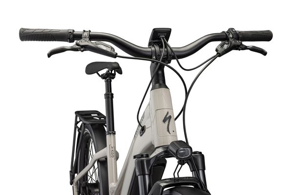 VADO 5.0 IGH ST E-City- und Alltagsvelo / white mountains black reflective / L