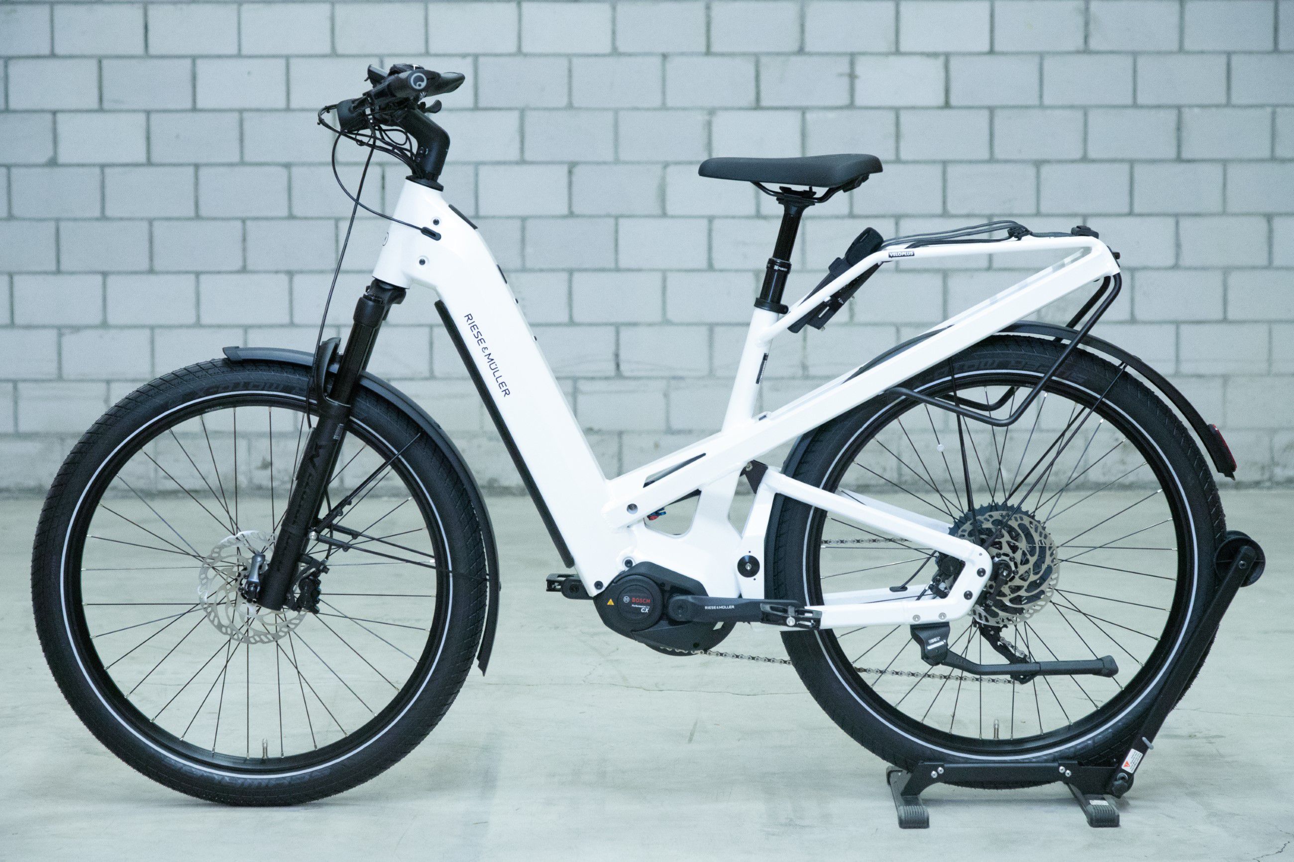 HOMAGE GT TOURING Crossover E-Bike / pearl white / 54 CM