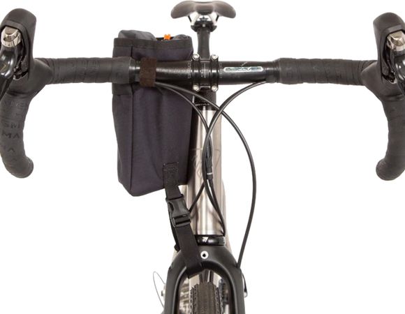 Stem Bag / schwarz-orange / 9 x 9 x 20 cm, 1.1 l