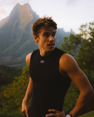 Men Energizer 4.0 LT Singlet / Opal Black/Actic White / S