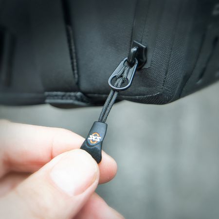 Satteltasche Race Saddle Bag / schwarz / 400 ml, 160 mm, 90 mm