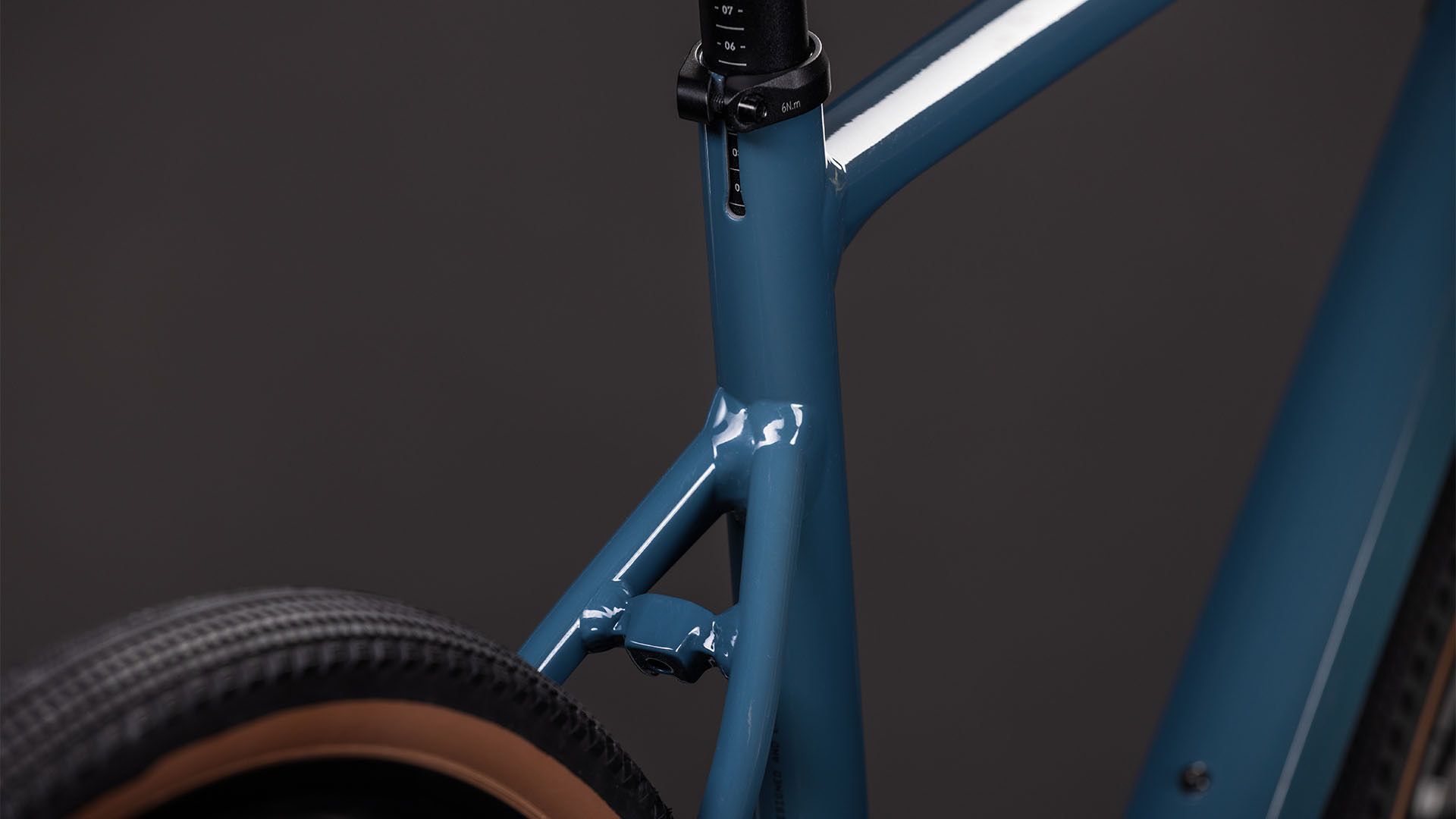 NUROAD ONE Gravelbike / grovegreen / L