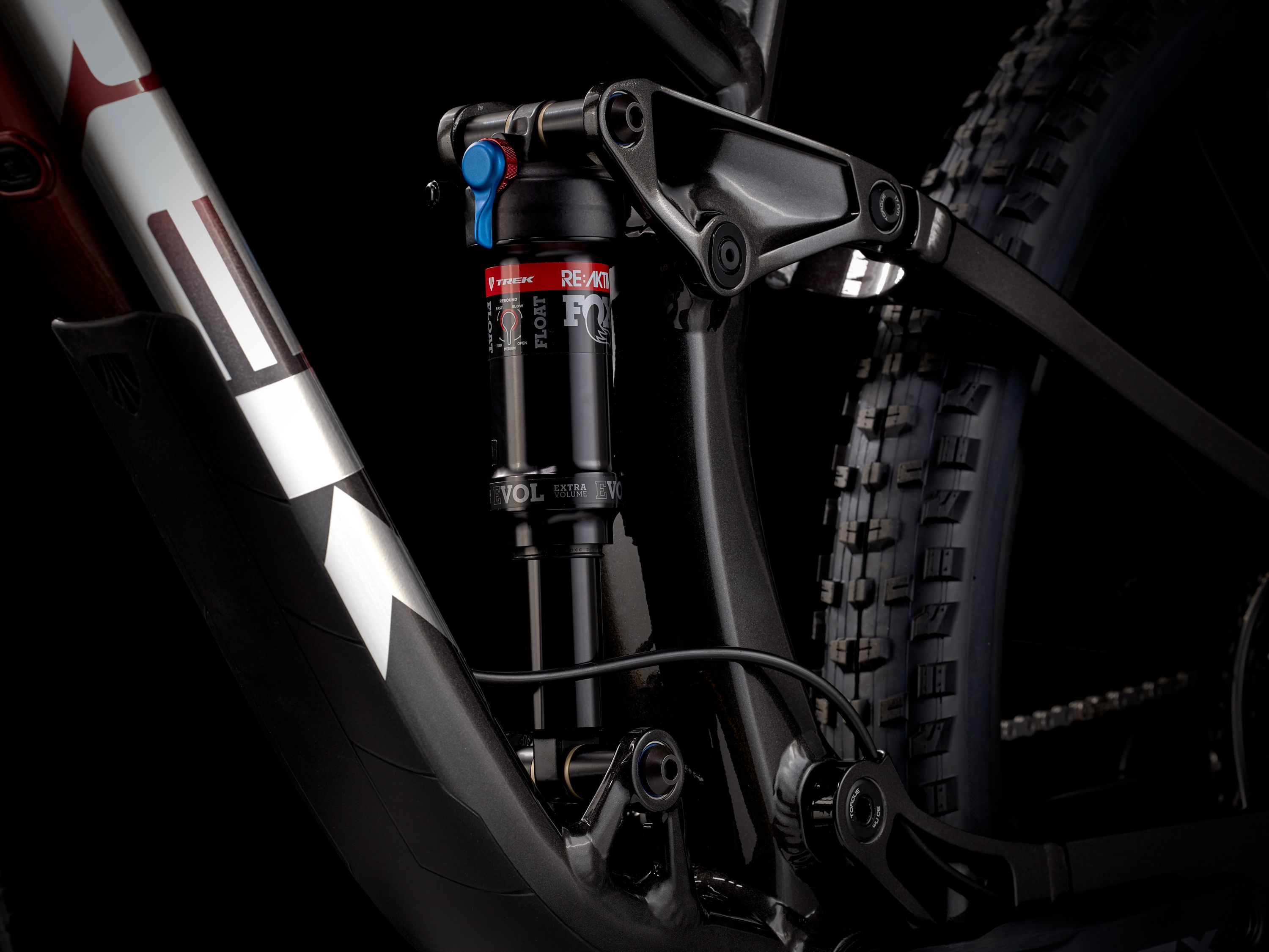 FUEL EX 8 XT MTB Fully / rot / S