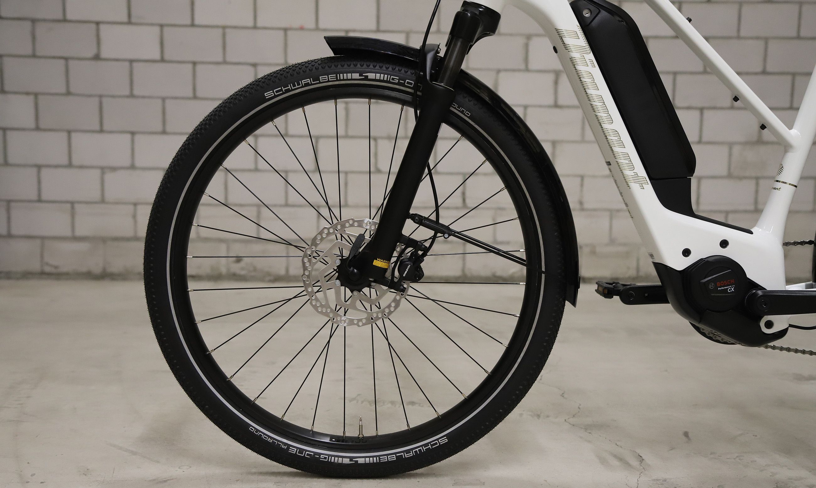 ZING GEN 2 TRAPEZ 545 E-City- u. Alltagsvelo / Weiss / M