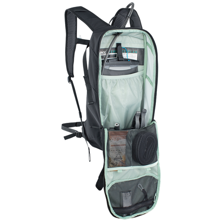 Ride 8L Backpack / black