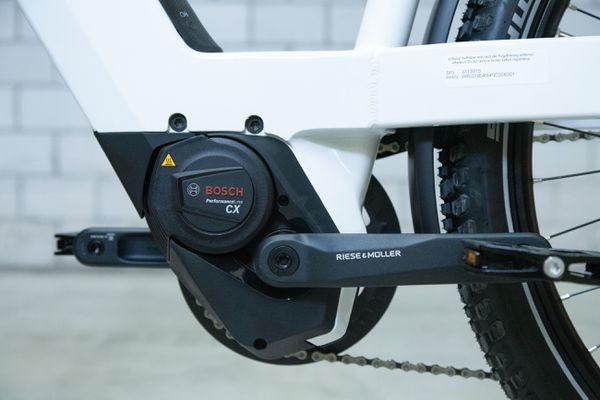 NEVO4 GT TOURING ABS E-City- und Alltagsvelo / pure white / 51 CM